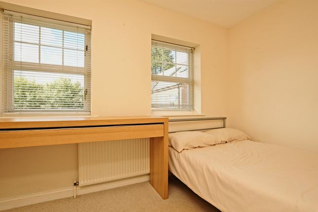 Property to rent in Hodges Court, Oxford
