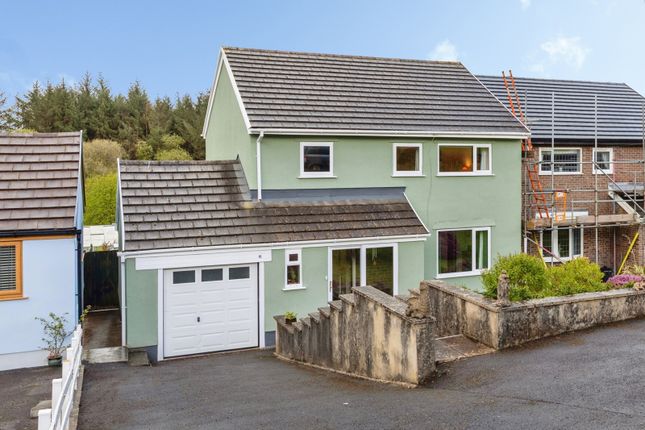 18, Heol Y Nant, Llanelli photo 2