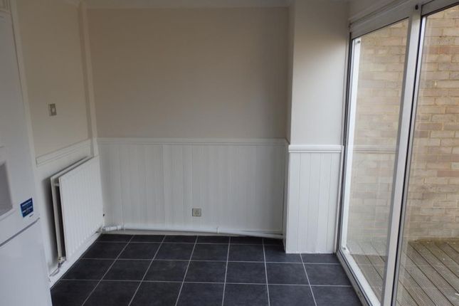 Terraced house to rent in Dunsfold Close, Gossops Green, Crawley