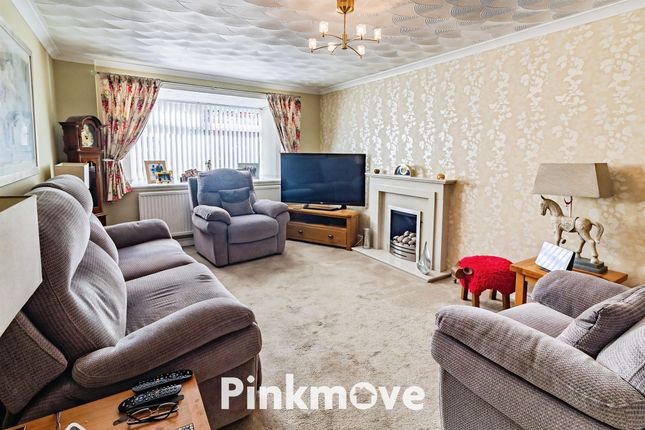 1, Beechleigh Close, Cwmbran photo 4