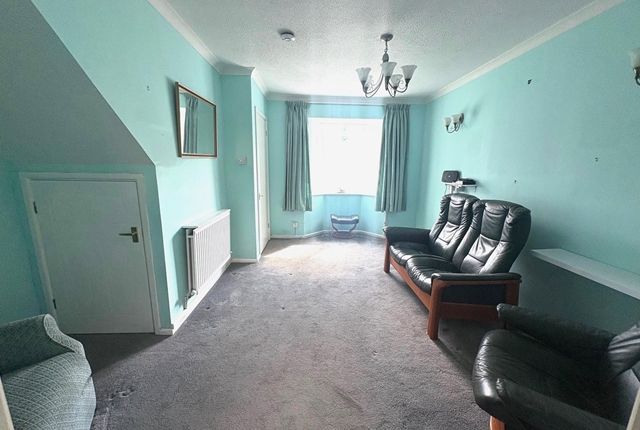 18, Butts close Devon, Honiton photo 3