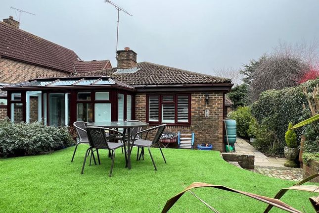 Thumbnail Bungalow for sale in Chandlers Way, Steyning, West Sussex