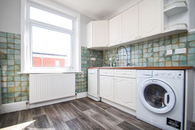 877 Wimborne Road, Bournemouth photo 2