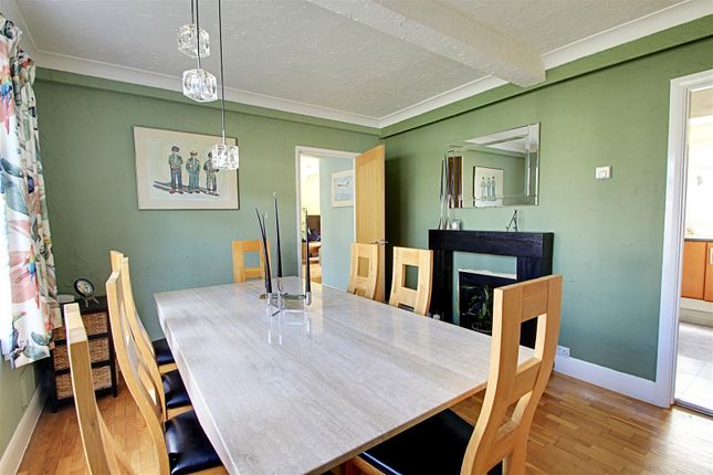 15, Hilltop Road, Kings Langley photo 4