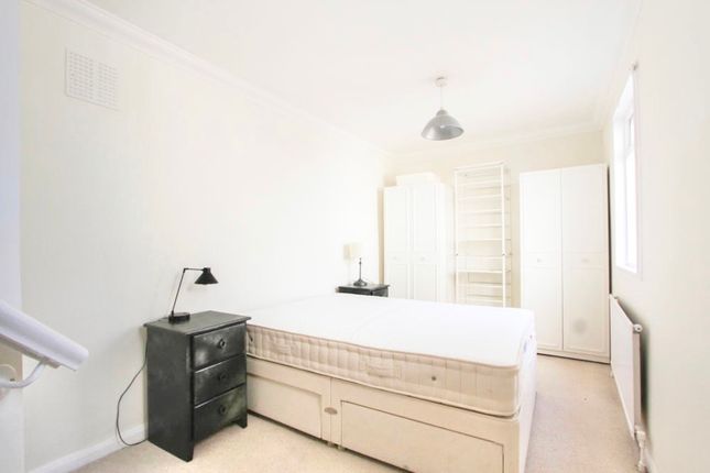 Flat 3, 3 Portland Place, Brighton photo 4