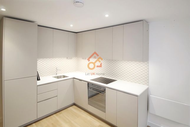 26 Aerodrome Road, London photo 3