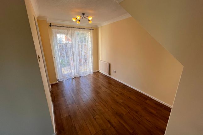 2 Blackthorn Close, Chatteris photo 4