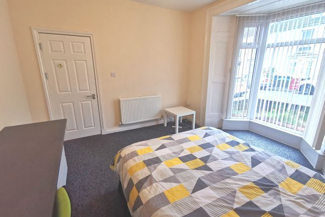 Thumbnail Property to rent in Henrietta Street, City Centre, Swansea