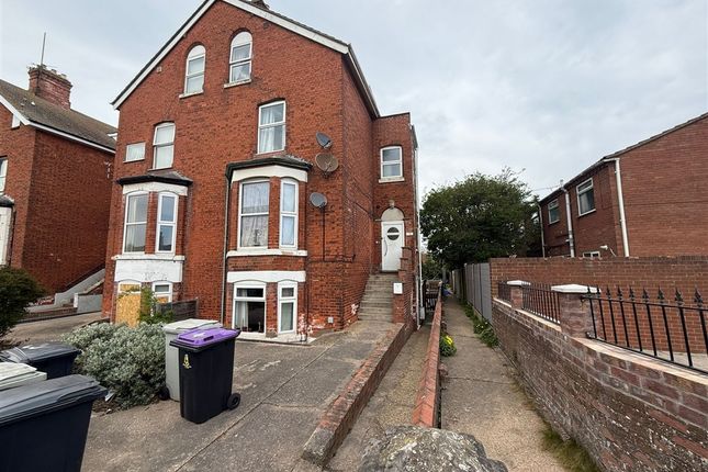 4-bed flat on 14, Wainfleet Road, SKEGNESS, £200,000