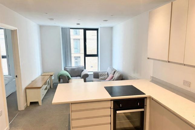 Apartment 10507, 4 Wharf End, Manchester photo 3