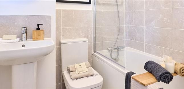 47, Chescombe Road, Yatton, Bristol photo 4