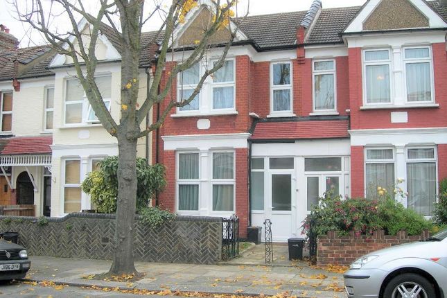 Thumbnail Room to rent in Lancaster Road, Bounds Green, London