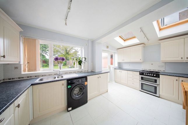 66 Briony Avenue, Altrincham photo 5