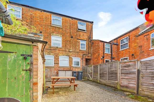 Flat for sale in Hollington Road, Raunds, Wellingborough
