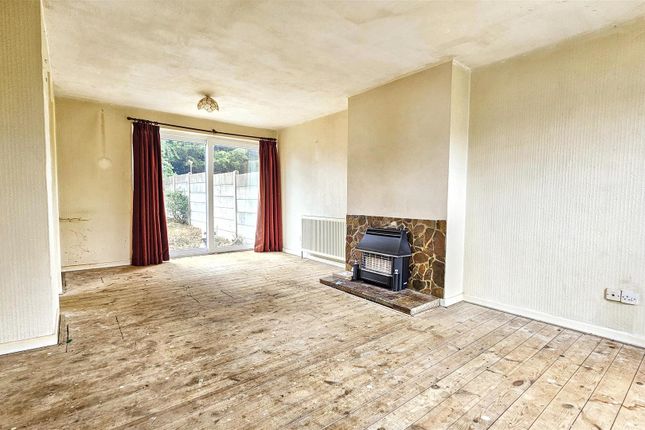 5, Riston Close, Leicester photo 2