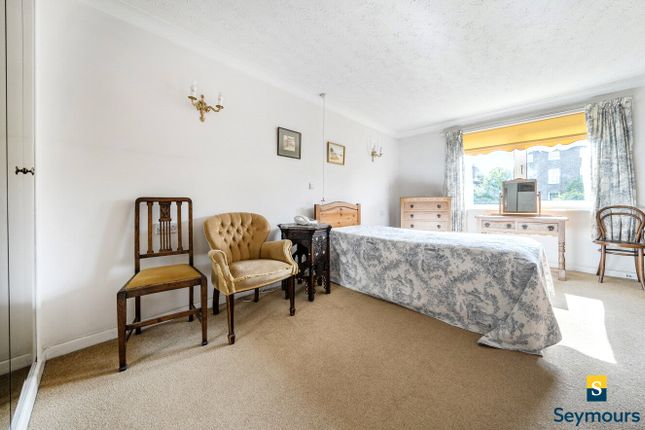 33 Denehyrst Court,, York Road, Surrey photo 4