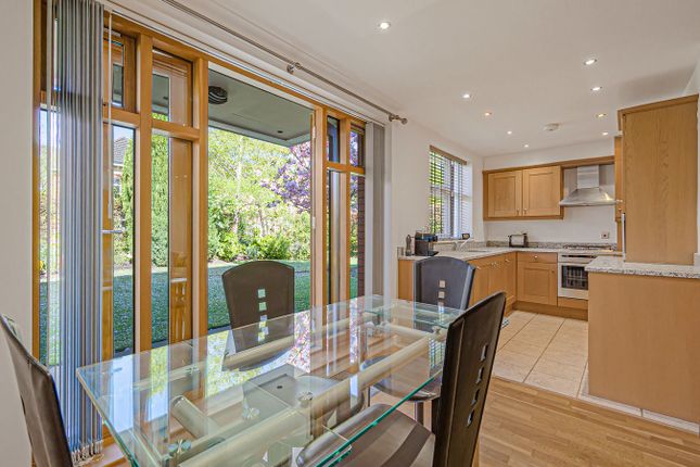 Woodbank, Lynton Lane, Alderley Edge photo 4