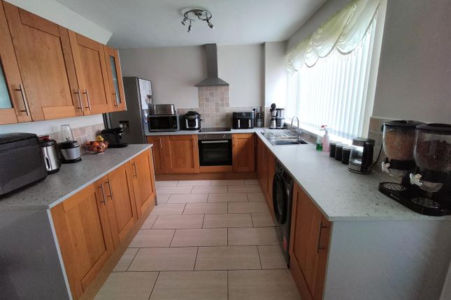 18, Yorke Avenue, Wrexham photo 5