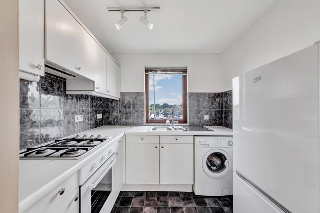 129, Farriers Road, EPSOM photo 4