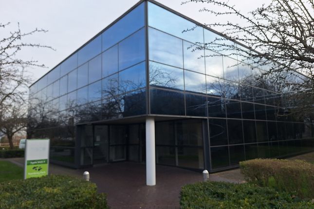 Office to let in Kembrey Park, Swindon