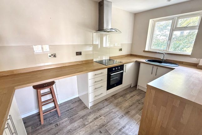 17, Byron Road, Rustington photo 3
