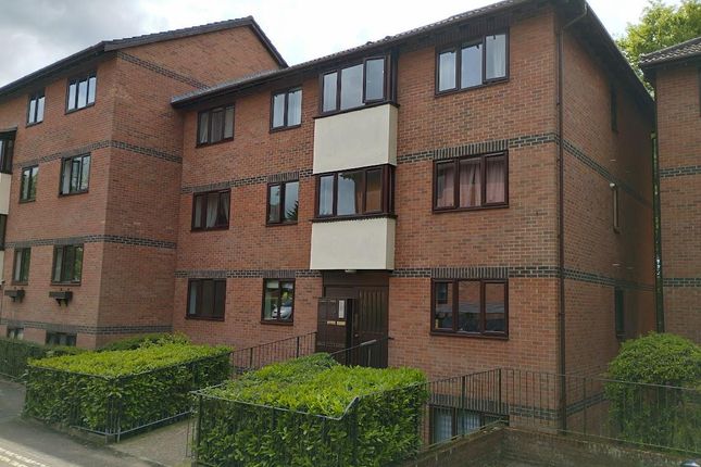 Thumbnail Flat to rent in Oakstead Close, Ipswich