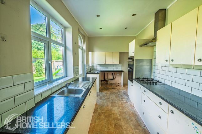 65, Scholes Lane, Manchester photo 4