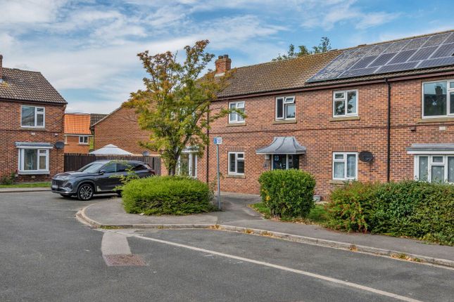 13, Morritt Close, York photo 2