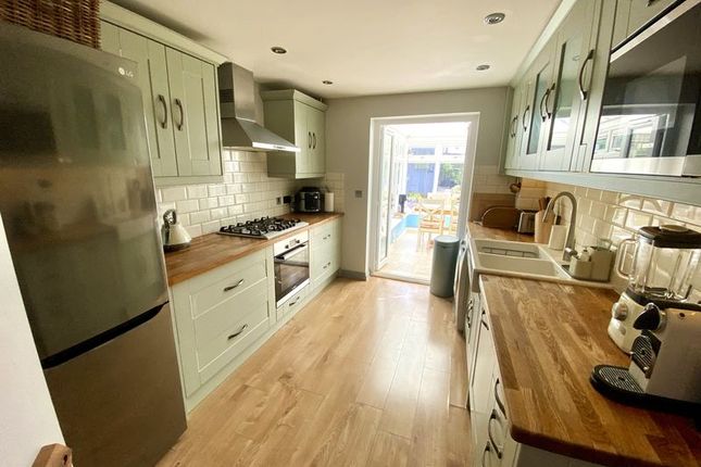 8, Poppy Close, Calne photo 4