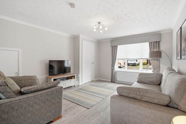 11, Mossgiel Drive, Irvine photo 2