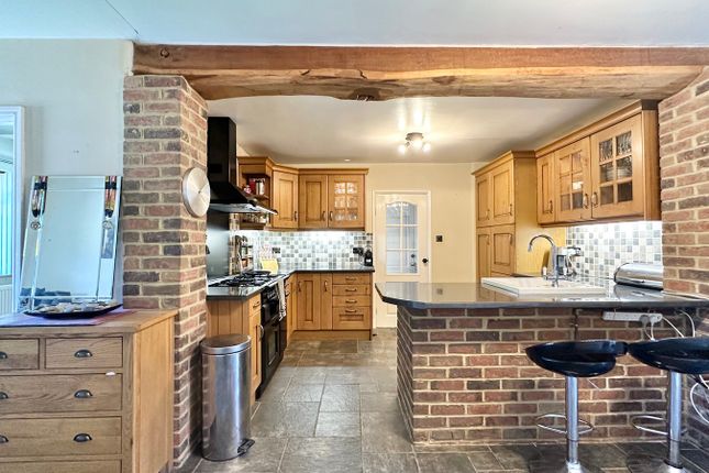 37, Gunters Lane, Bexhill-on-Sea photo 2