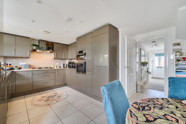 18 Jurston Fields, Wellington Somerset, Somerset photo 3