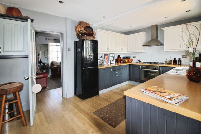 22, High Street, Quinton photo 5