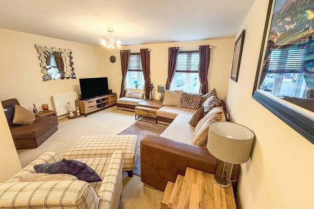 36 Auchenkist Place, Kilwinning photo 3