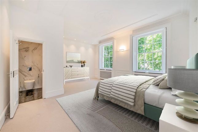 Flat 5, 61, Warwick Square, London photo 4