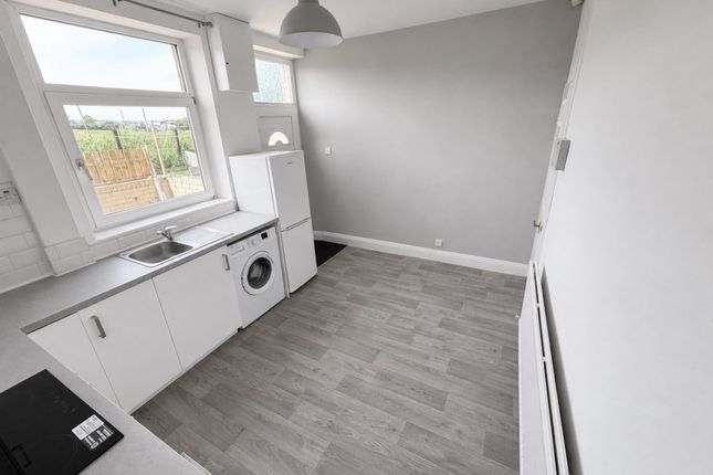 65, Pawson Street, Wakefield photo 3