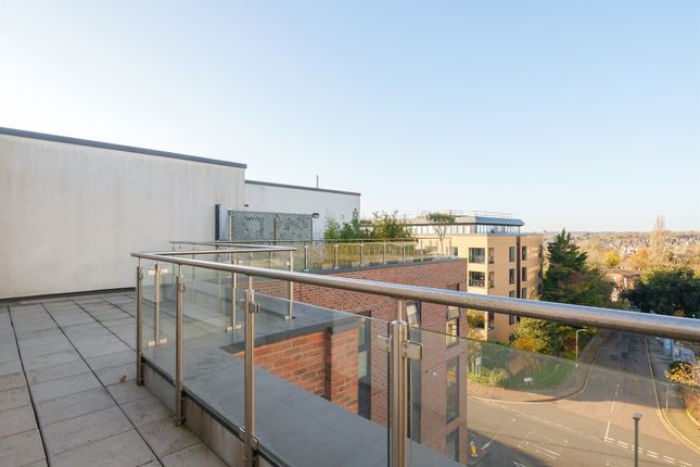 Flat 38, Attlee Court, 1230, High Road, London photo 3