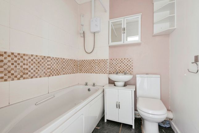 105B,, Pixmore Avenue, Hertfordshire photo 3