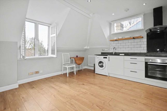 75, D Dukes Avenue, Chiswick photo 2
