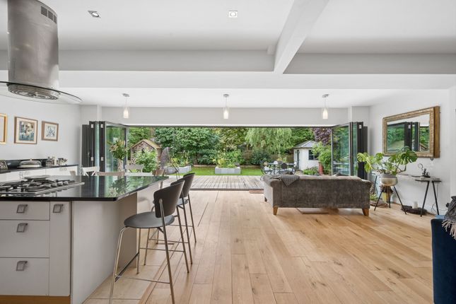 3 Wilcott Drive, Wilmslow photo 2