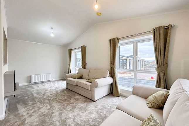 80 Stately Hardwick, Sea view, Easington Road, Hartlepool photo 3