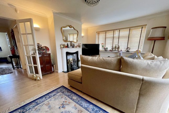 Flat for sale in Glenferness Avenue, Talbot Woods, Bournemouth