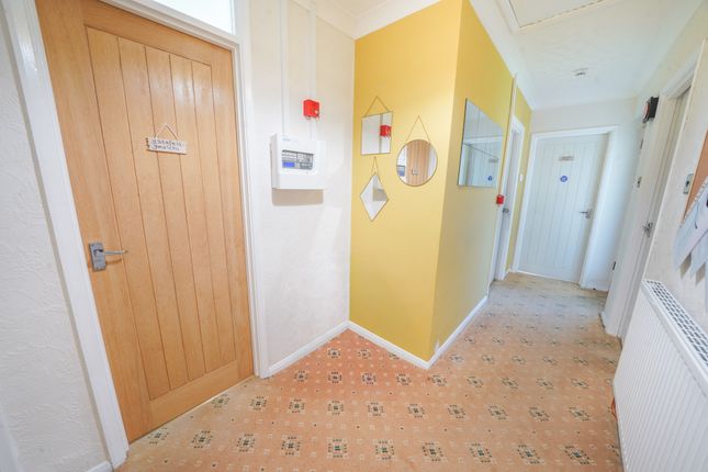 14, Penrhiw Road, Swansea photo 4
