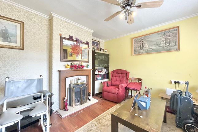 19, North Lane, Tyldesley photo 2