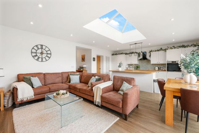 1, Kenilworth Grove, Clacton-on-Sea photo 4