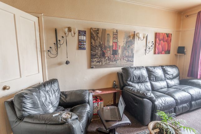 Flat for sale in Stenhouse Crescent, Edinburgh