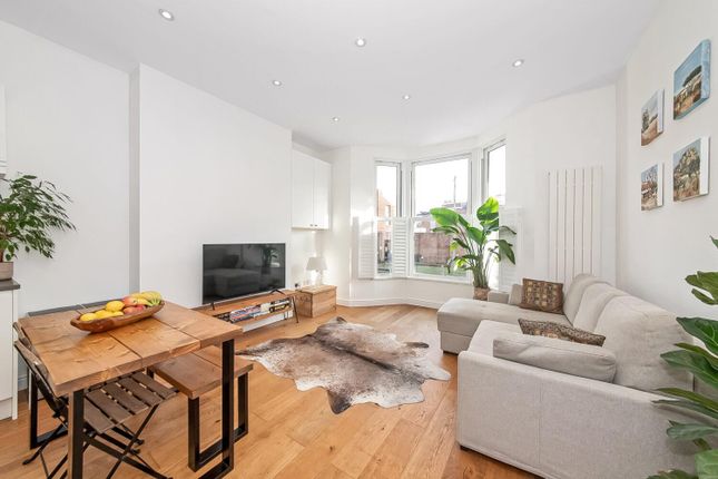 2-bed flat on 21b, Park Hall Road, London, £390,000