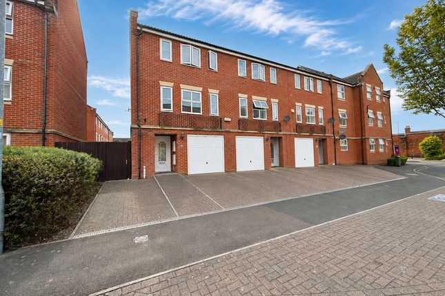 31, Lynmouth Road, Swindon photo 2