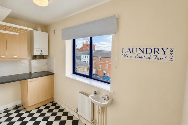 Apartment 7, Wellington Court, Wellington Street, Gloucester photo 4