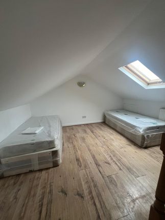 Flat to rent in Eastfield Road, Burnham, Slough